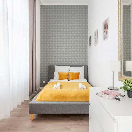 Exclusive Downtown Apartment In The Heart Of Budapest Exteriör bild