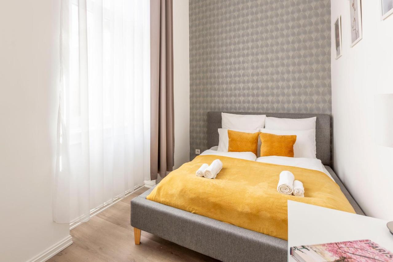 Exclusive Downtown Apartment In The Heart Of Budapest Exteriör bild
