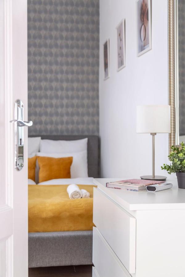Exclusive Downtown Apartment In The Heart Of Budapest Exteriör bild