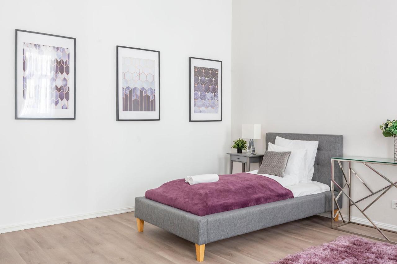 Exclusive Downtown Apartment In The Heart Of Budapest Exteriör bild