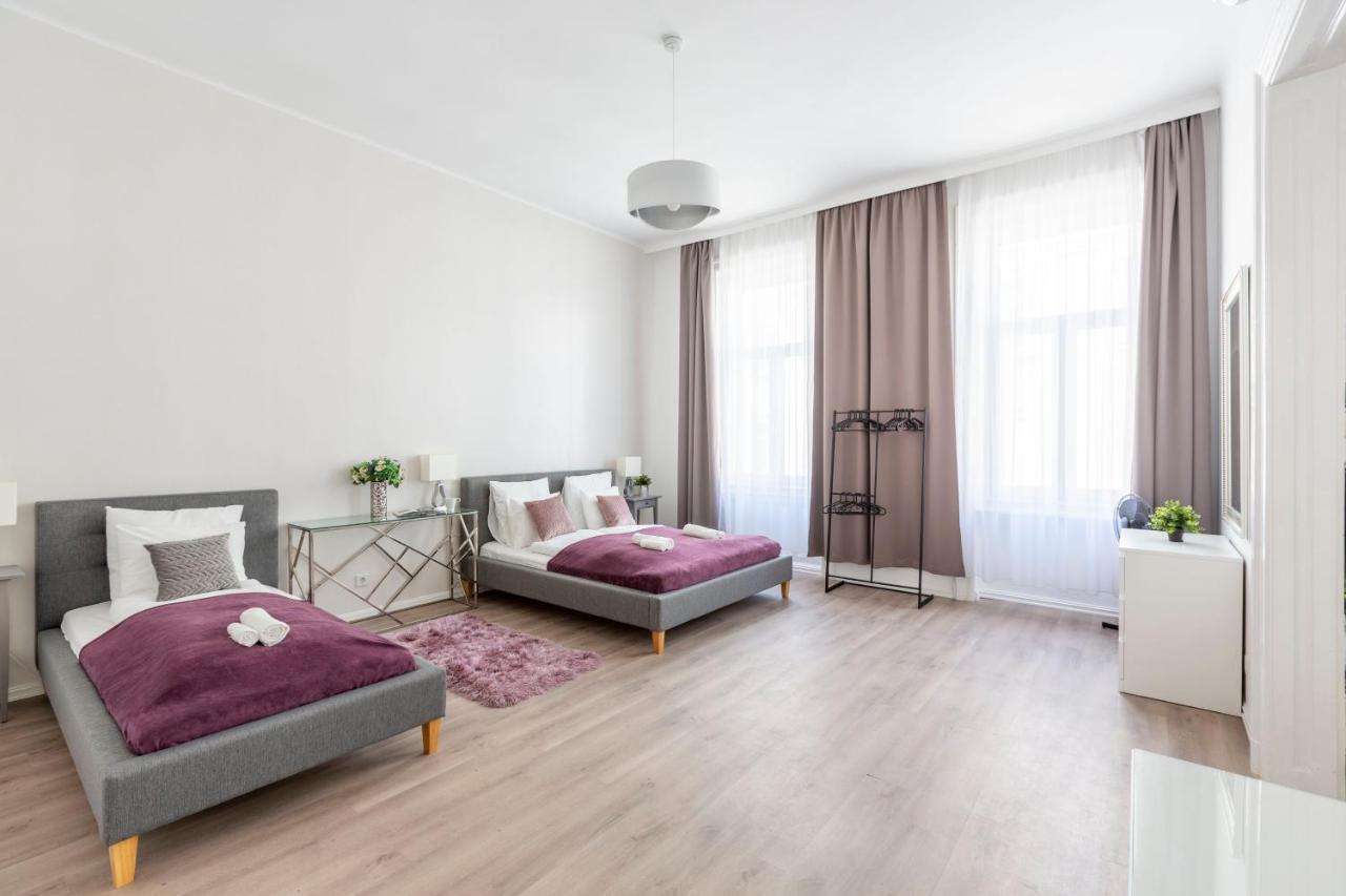 Exclusive Downtown Apartment In The Heart Of Budapest Exteriör bild