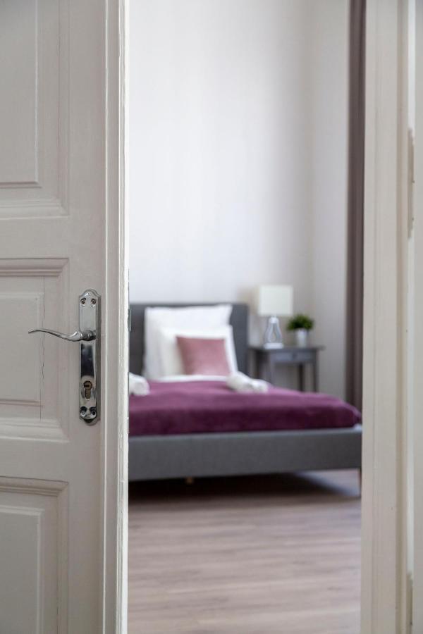 Exclusive Downtown Apartment In The Heart Of Budapest Exteriör bild